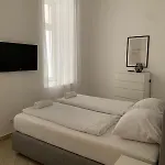 Luxury Cityapartment 3